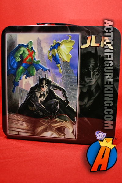 500-Piece JLA Puzzle featuring Batman, Martian Manhunter, and Dr. Fate.
